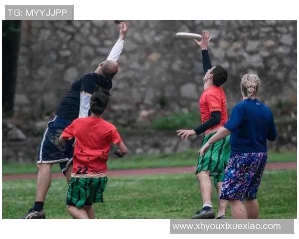 张强独家分享飞盘技巧与心得体会助你轻松提升飞盘水平 张强独家分享飞盘技巧与心得体会助你轻松提升飞盘水平